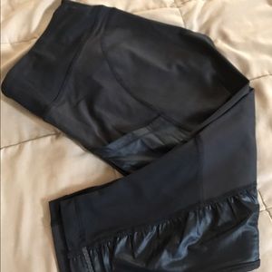 Lululemon legging. Size 8. Black