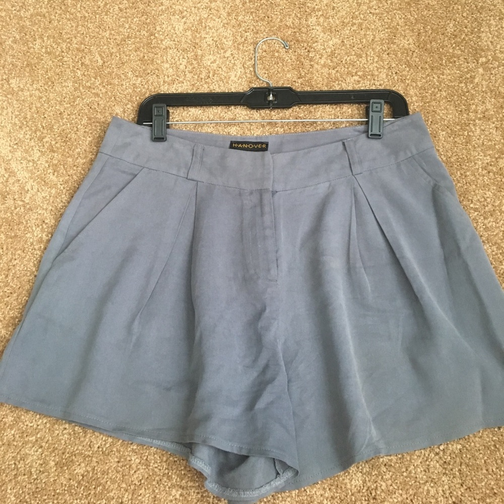 gray high waisted shorts