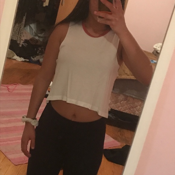 White Nollie crop top - Picture 3 of 3