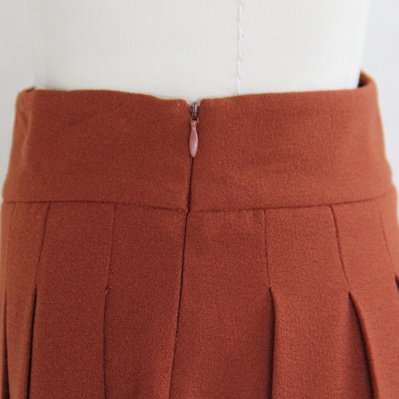 Forever 21 Pleated Skirt - Picture 3 of 5