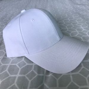 ❗️SALE❗️White baseball cap ❗️SALE❗️White baseball cap