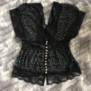 Floral lace top