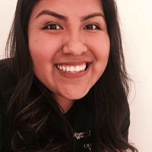 Meet your Posher, Elisama