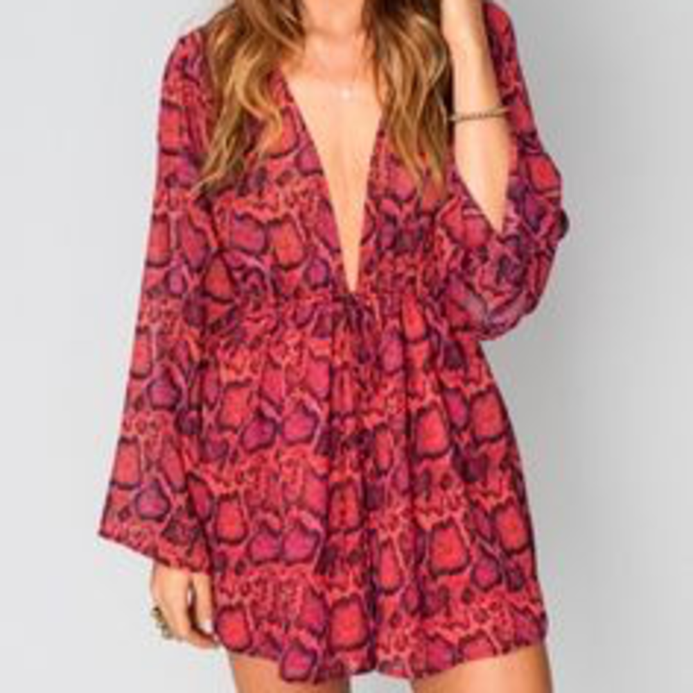 Show me your Mumu Roxy Romper - Size Small