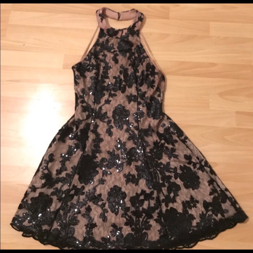 Black cocktail dress large size 8 new sequenced