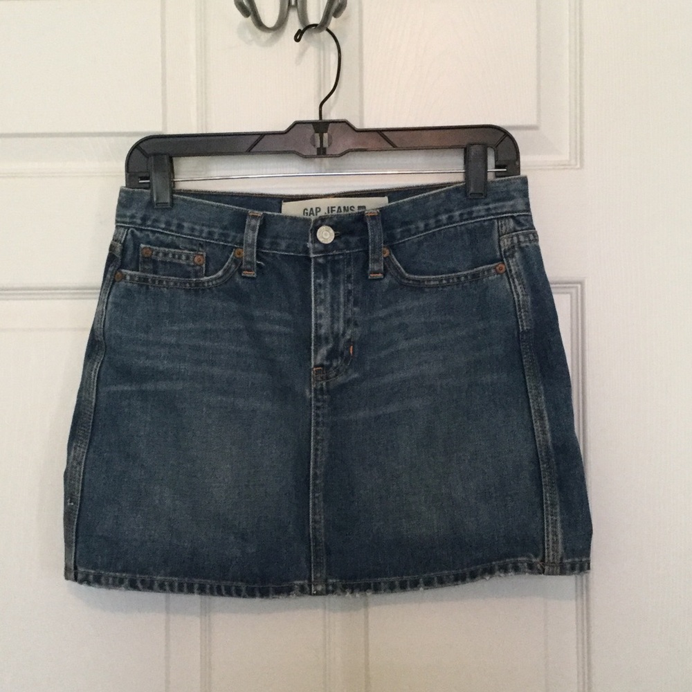 Size 4 - Gap Jeans denim skirt