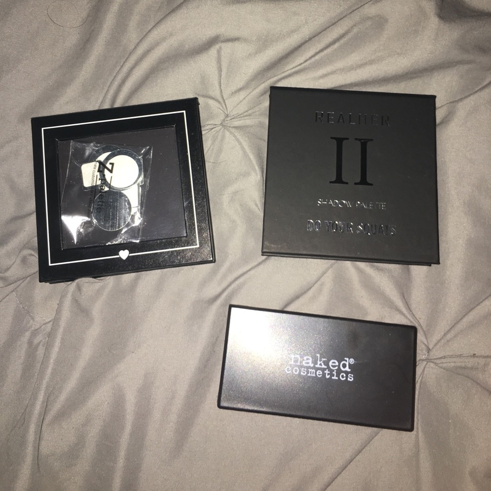 Eyeshadows and mini empty Z palette