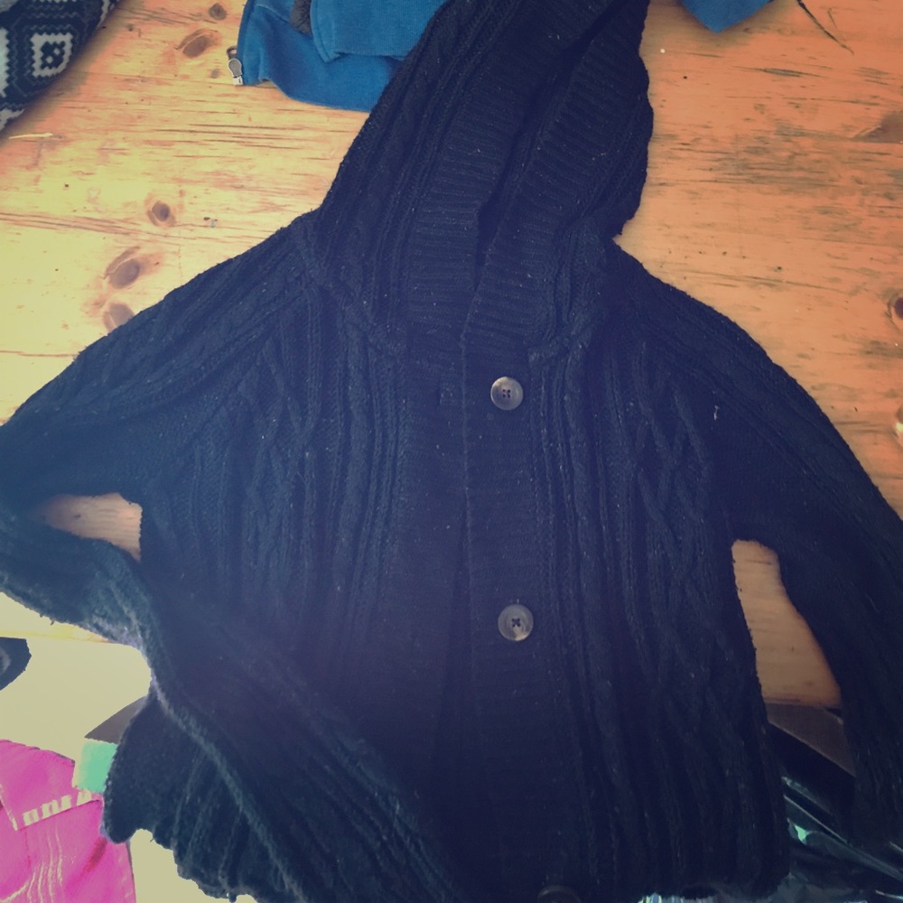 Medium black sweater