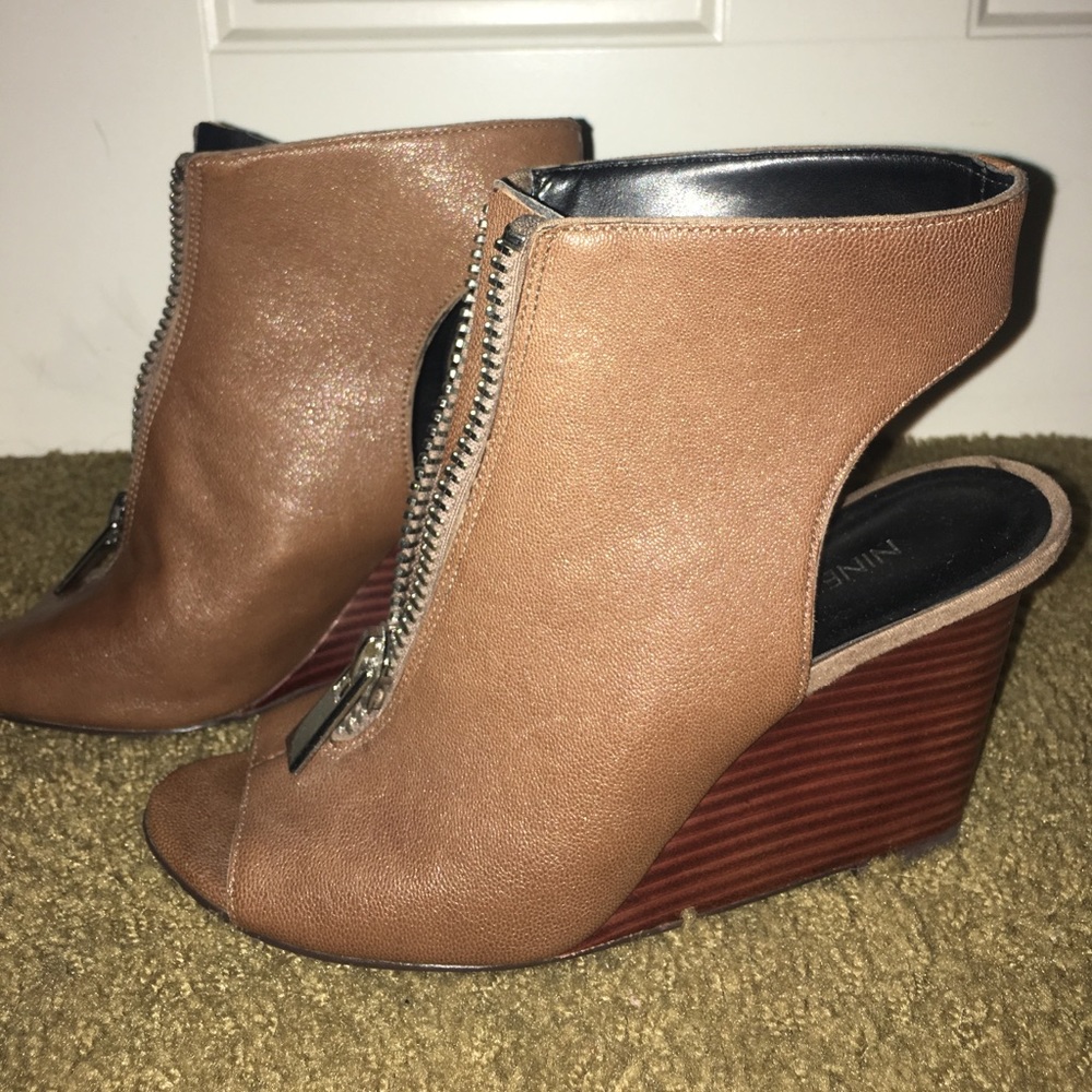 Nine West Brown Wedge Heels (Size 6)