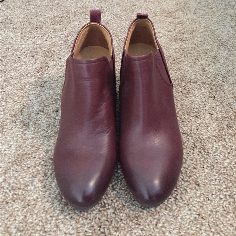 Maroon Booties - Picture 2 of 2
