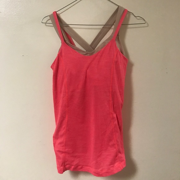 lululemon athletica Tops - Lululemon Run For Gold Tank Top!