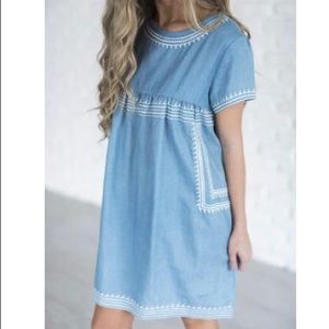 Mindy Mae Dress Size Medium