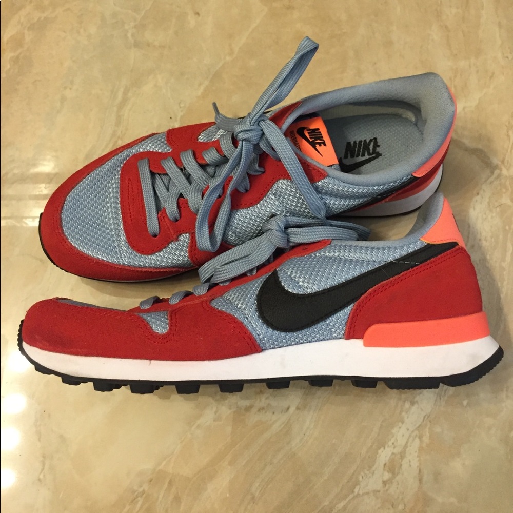 Nike Internationalist shoe