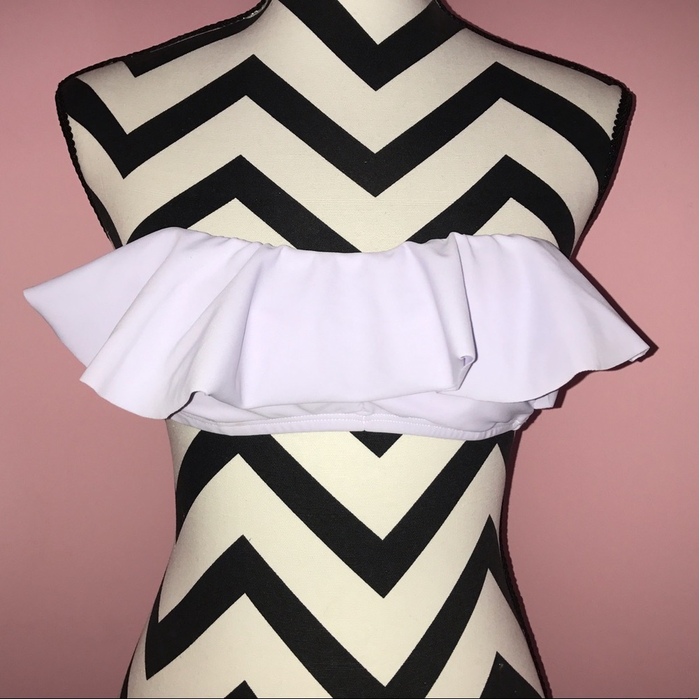Strapless swimsuit top