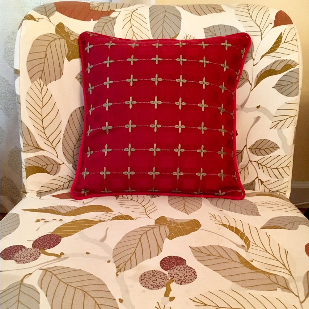 Set of 4 red cushion covers