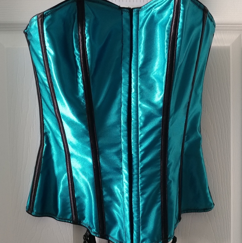 🚫NOT AVAILABLE🚫Frederick's boned corset