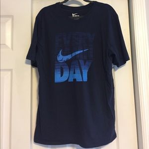 Nike navy blue t-shirt