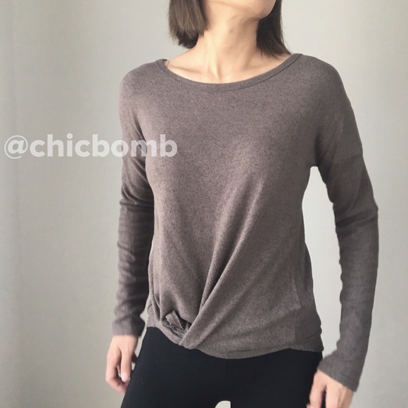 Soft comfy back detailing tunic top - Picture 2 of 5