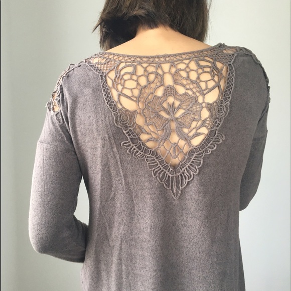 Soft comfy back detailing tunic top - Picture 4 of 5