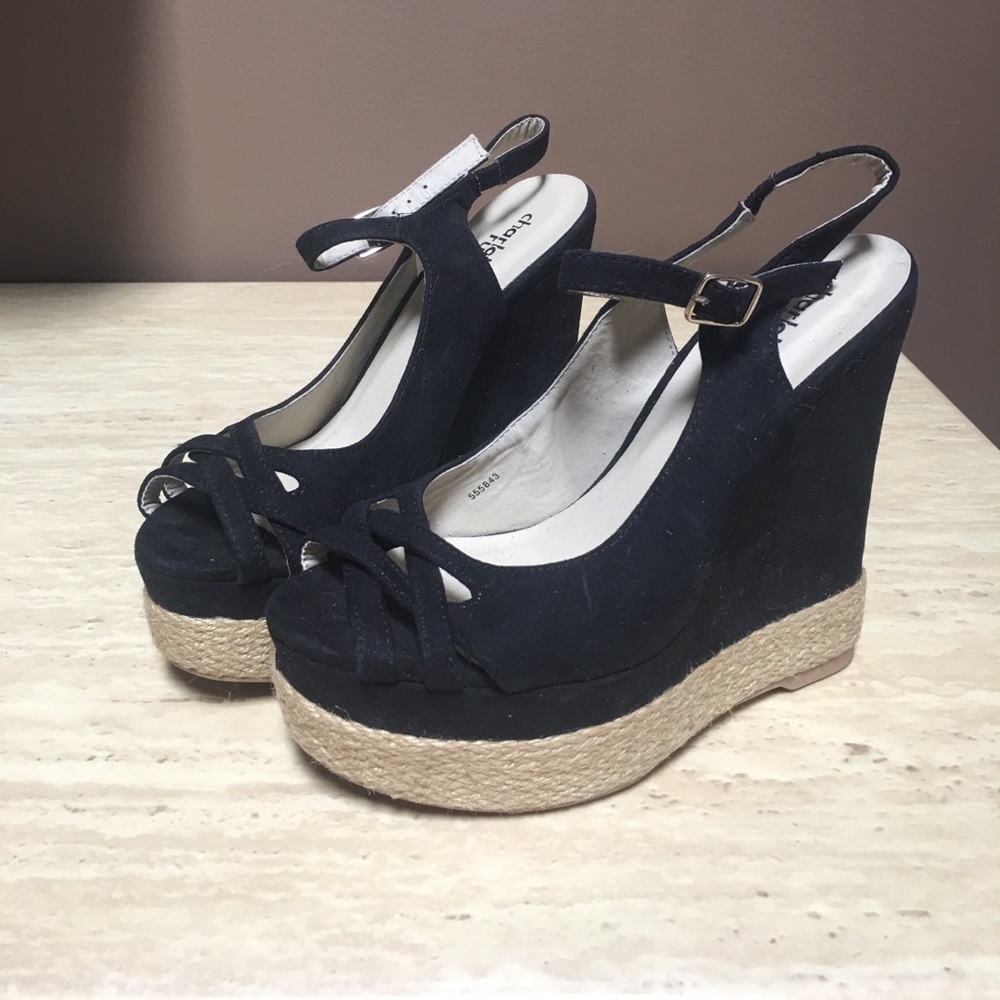 Black wedges run small