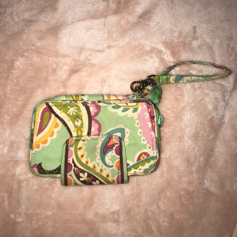 vera bradley wristlet