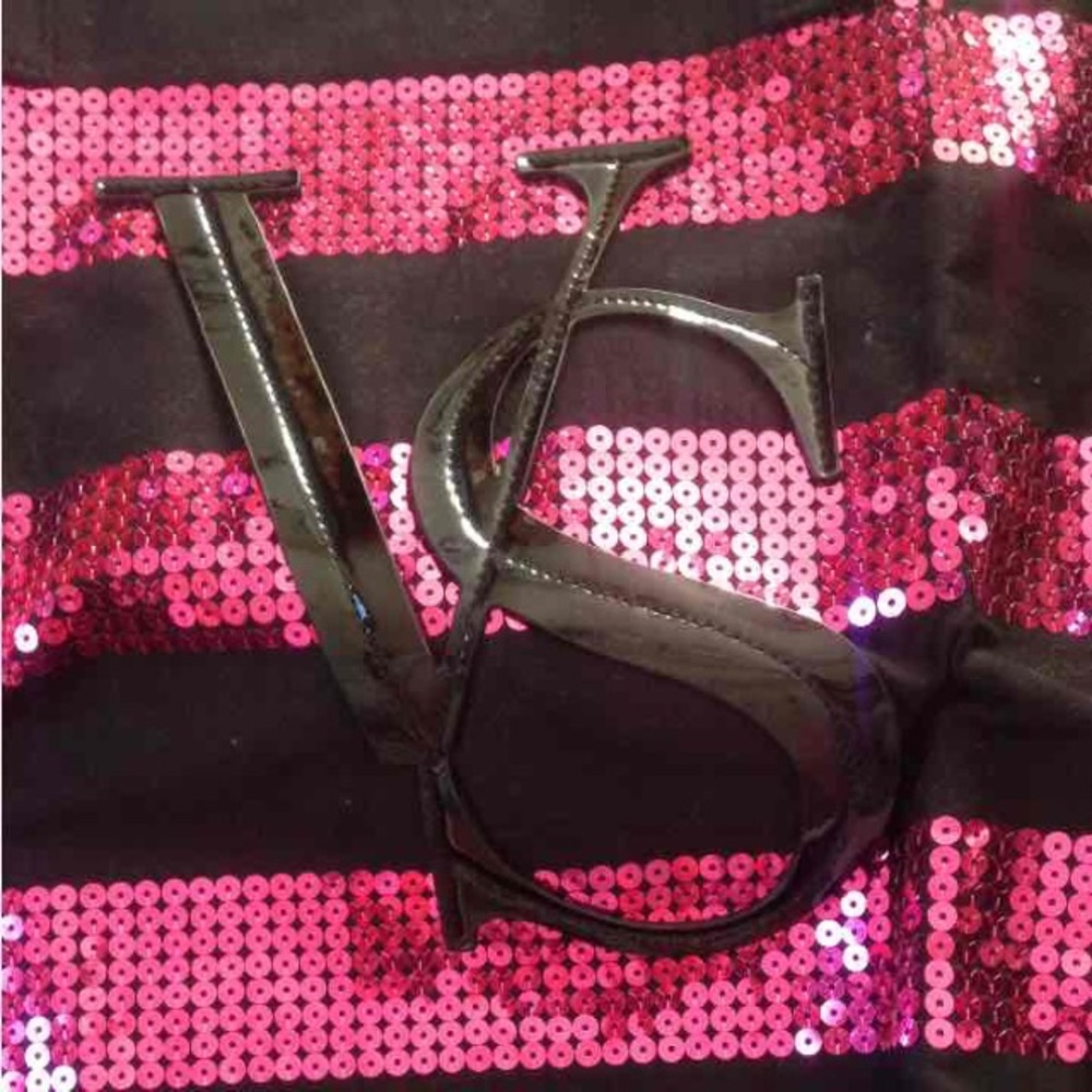 VS tote