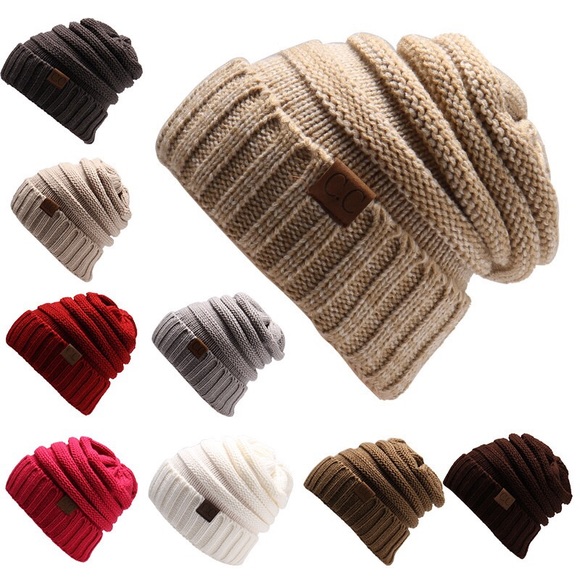Brown knitted hat - Picture 2 of 2