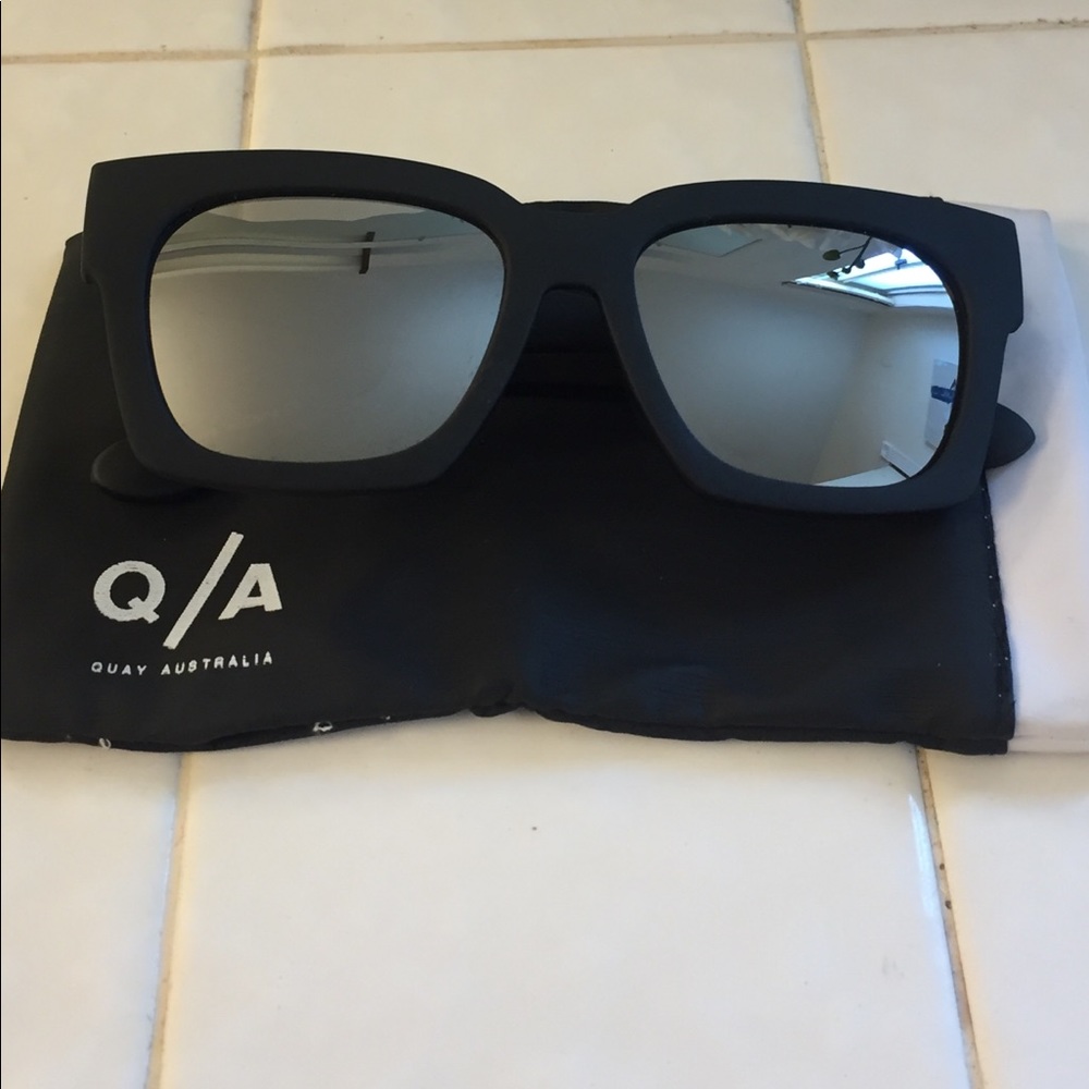 Quay Australia Midnight Runner sunglasses