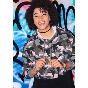 Meet your Posher, Monica