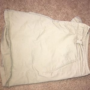 American Eagle Mid Thigh Shorts