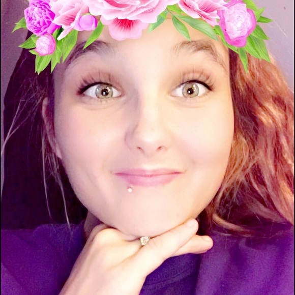 Meet your Posher, Brittany - Picture 1 of 1