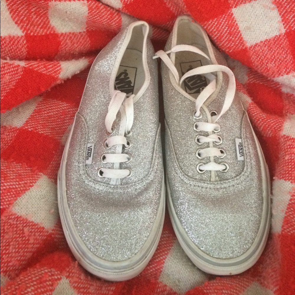 Vans women size 8, men's 6.5