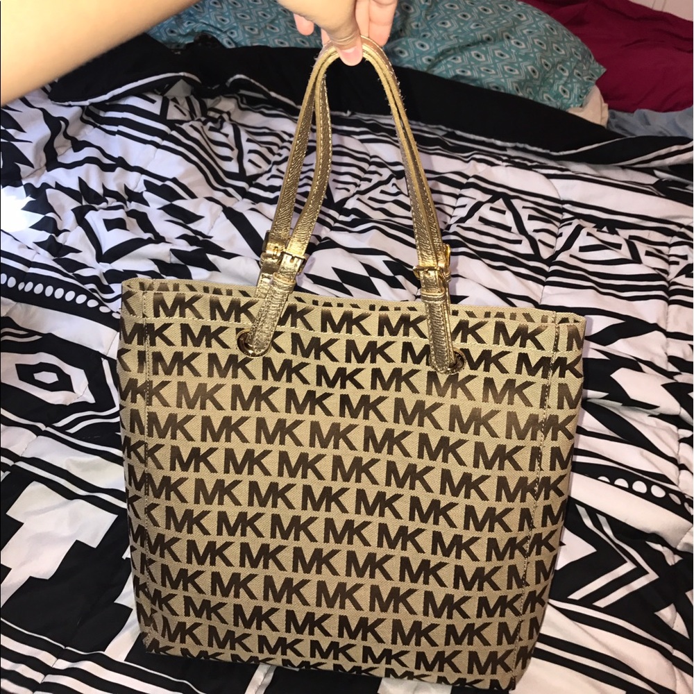 Michael Kors Jet set tote ✨🤤