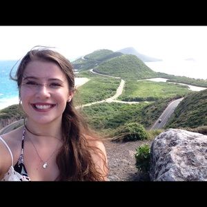 Meet your Posher, Joy