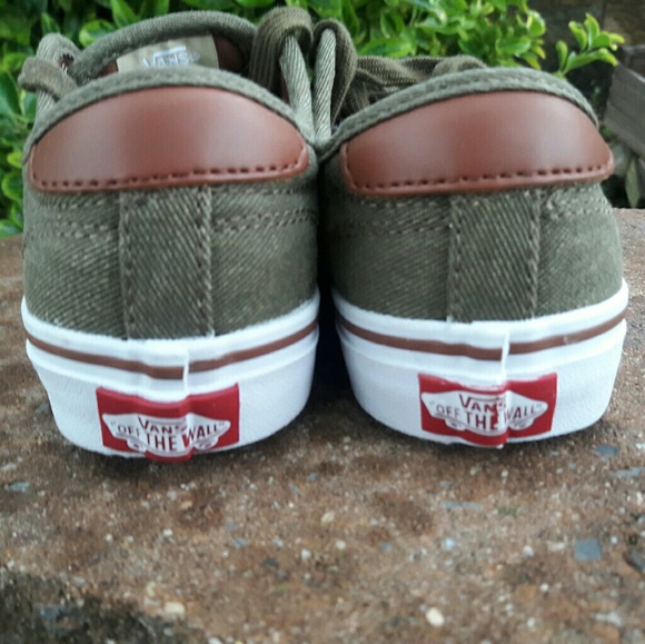 Vans - Picture 5 of 5