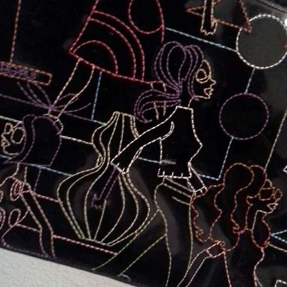 BCBGirls Large Clutch Purse/FINAL $ - Picture 6 of 6