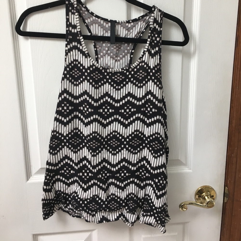 Black and white racer back tank.