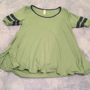 LuLaRoe Perfect T - Green and blue - Size S