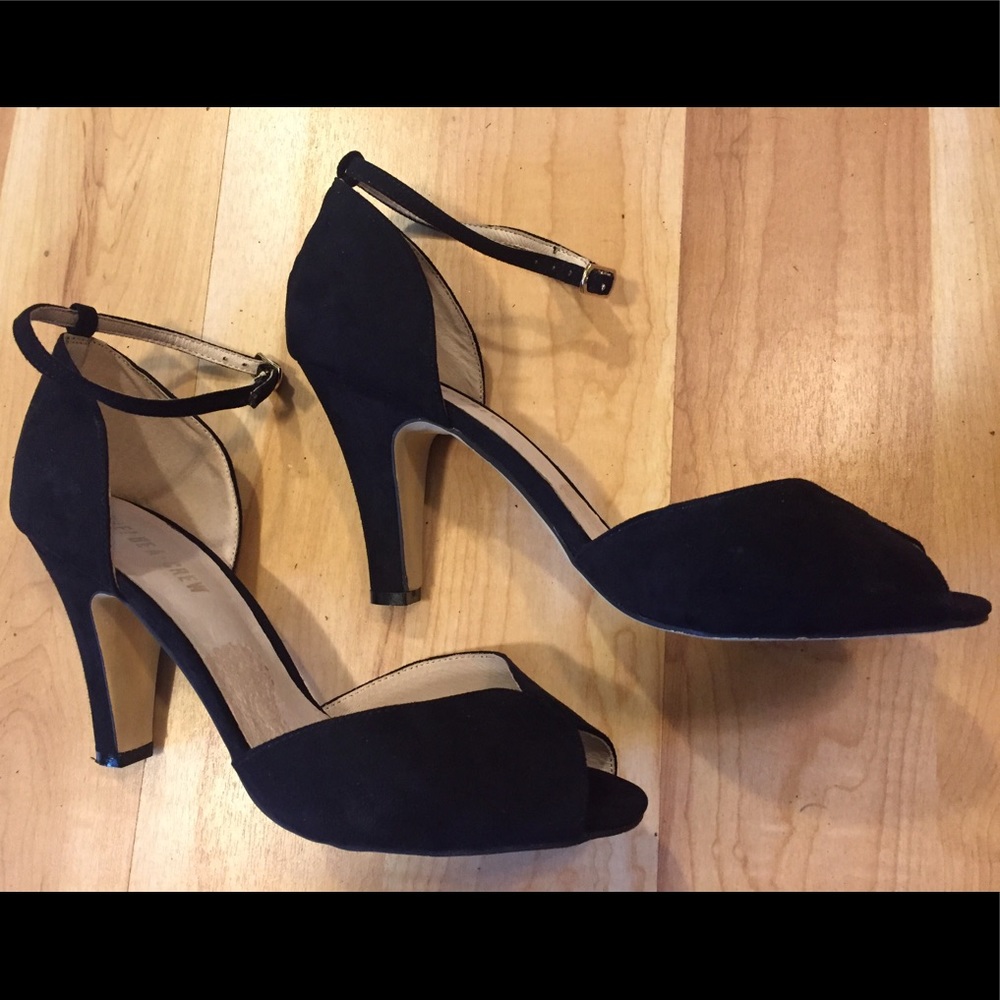 Anthropologie Chelsea Crew "Lola" Black Heels