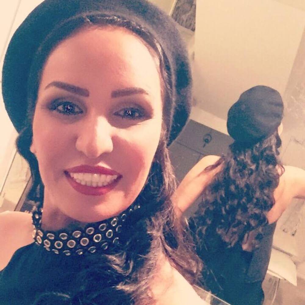 Meet your Posher, Parisa