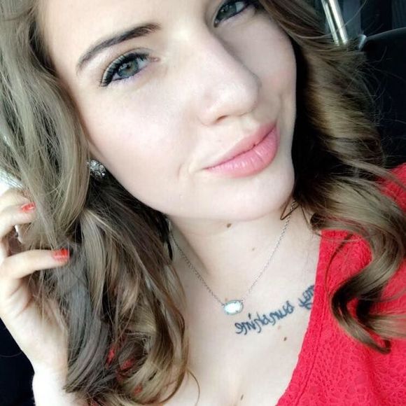 Meet your Posher, Randi - Picture 1 of 1