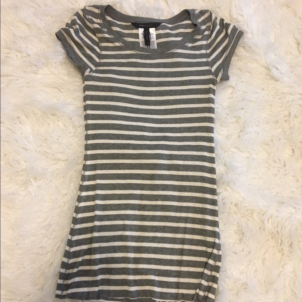 Bcbgmaxazria striped scoop neck tee