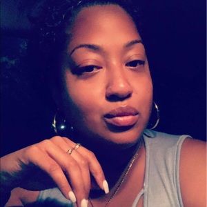 Meet your Posher, Joy