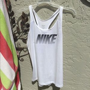 NWOT Nike pro tank