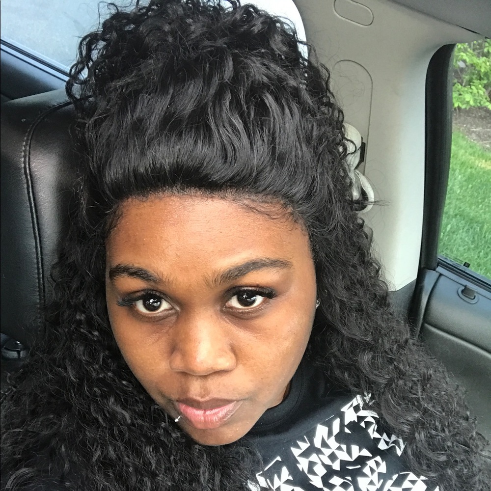 Meet your Posher, Aliesha