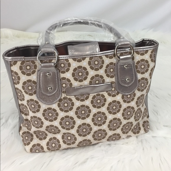 Franklin Covey Handbags - Franklin Covey medallion metallic hand bag NWT