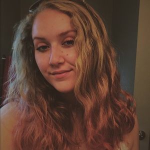 Meet your Posher, Hannah