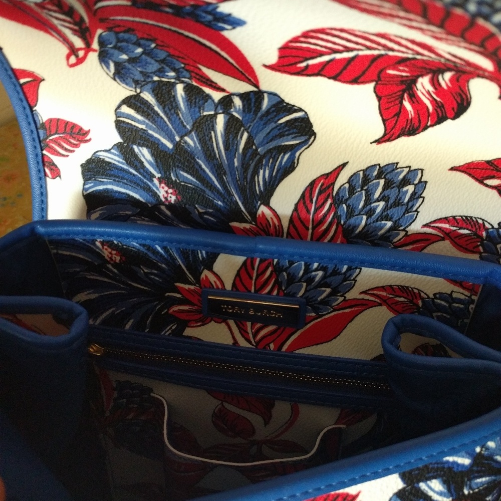 🎒Tory Burch Kerrington Pocket Backpack♥️♥️ - Picture 3 of 4