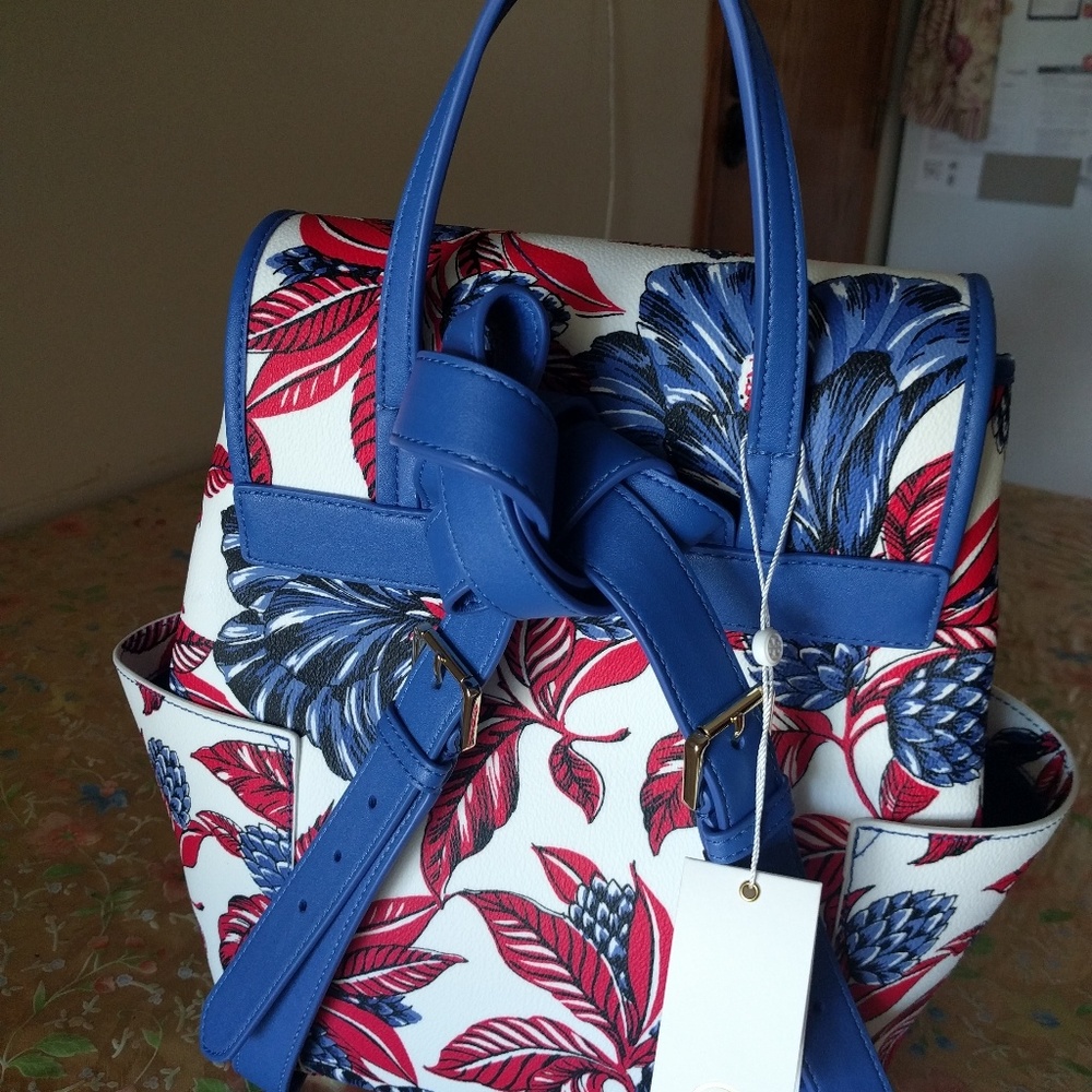 🎒Tory Burch Kerrington Pocket Backpack♥️♥️ - Picture 2 of 4