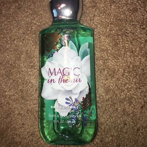 Bath & Body Works "magic in the air" shower gel